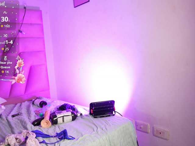 naughtyyindiann live cam on BongaCams