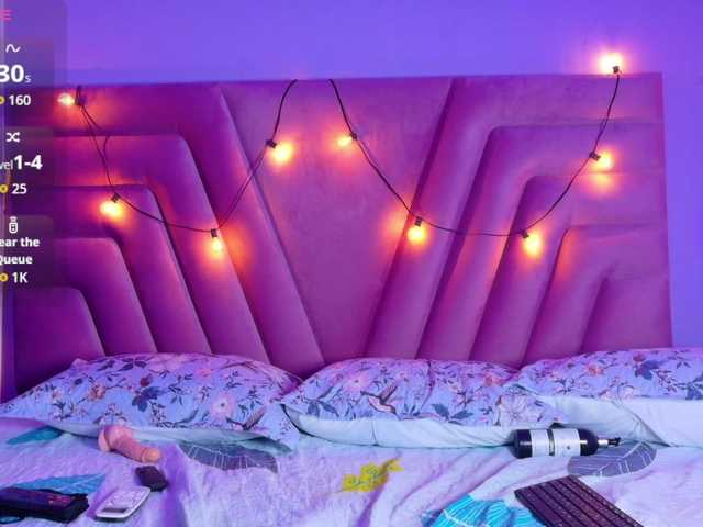 naughtyyindiann's BongaCams show and profile