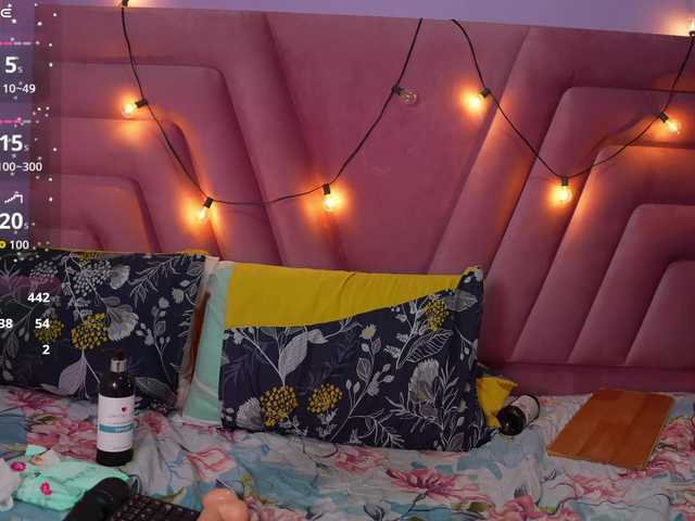 naughtyyindiann live cam