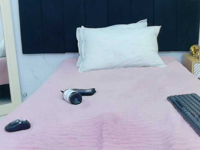 naughtyyindiann live cam on BongaCams