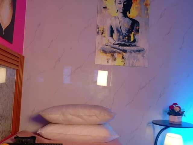 naughtyyindiann live cam on BongaCams