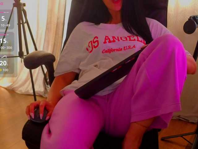 LauraDelight live webcam show