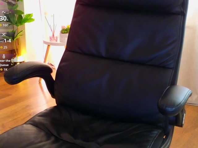LauraDelight live cam on BongaCams