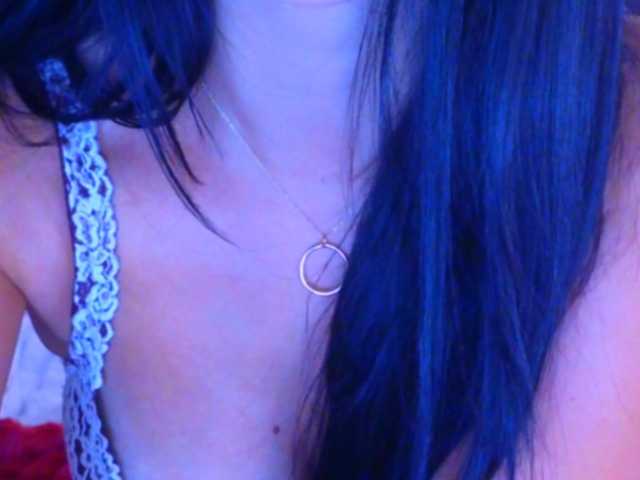 LauraDelight, en vivo ahora en BongaCams