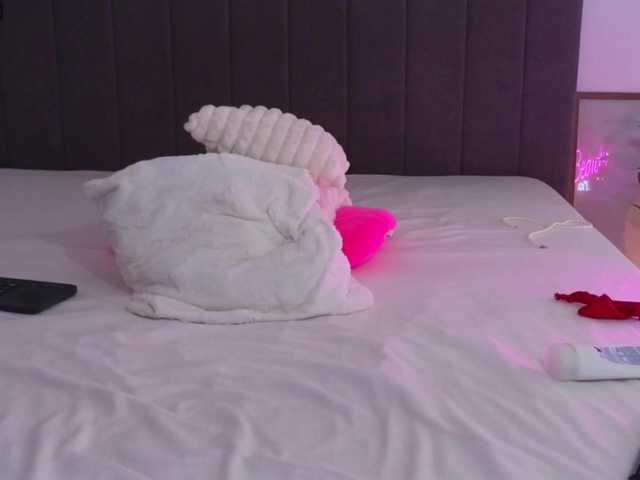 LauraDelight live cam on BongaCams