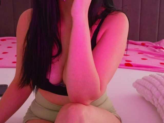 LauraDelight live cam on BongaCams
