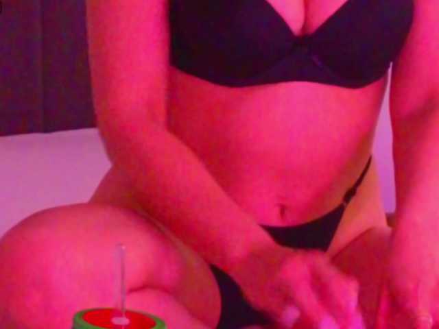 LauraDelight live cam on BongaCams