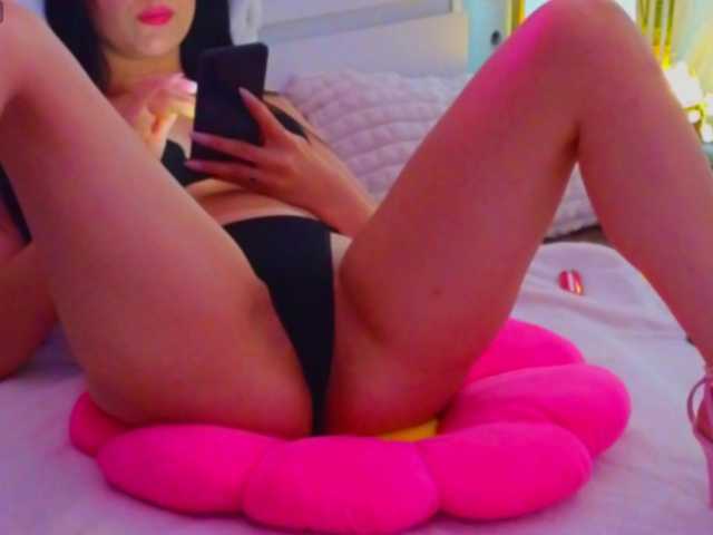 LauraDelight live cam on BongaCams