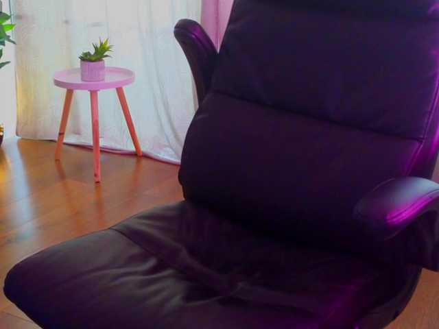 LauraDelight live webcam show