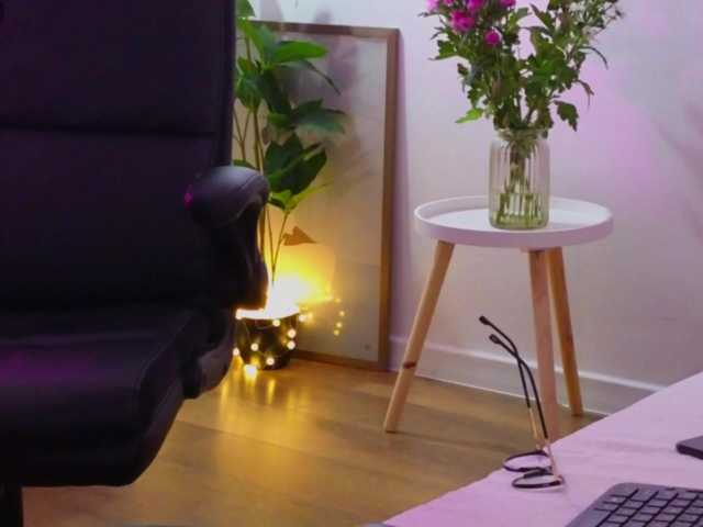 LauraDelight webcam