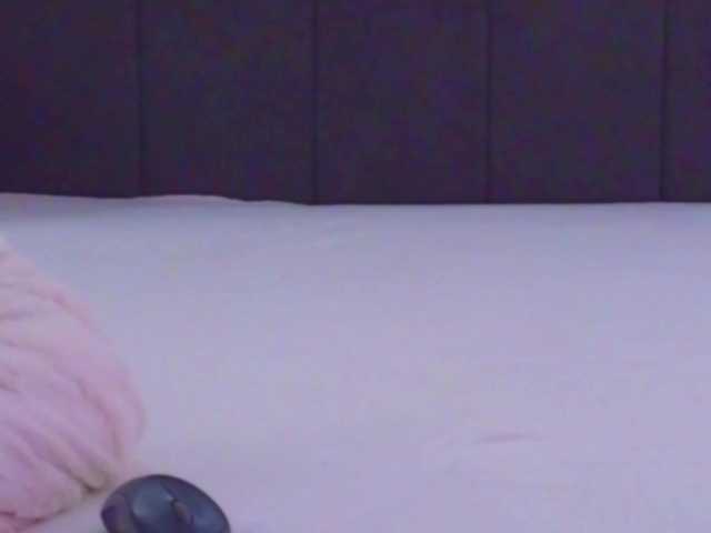LauraDelight live cam on BongaCams