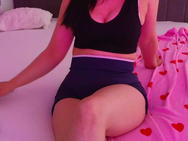 LauraDelight live cam on BongaCams