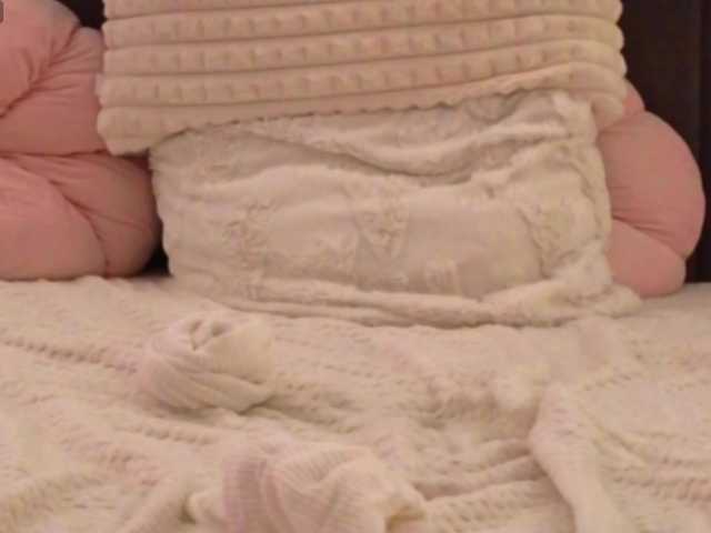 LauraDelight's BongaCams show and profile