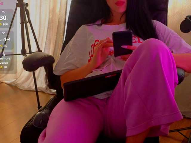 LauraDelight live webcam show