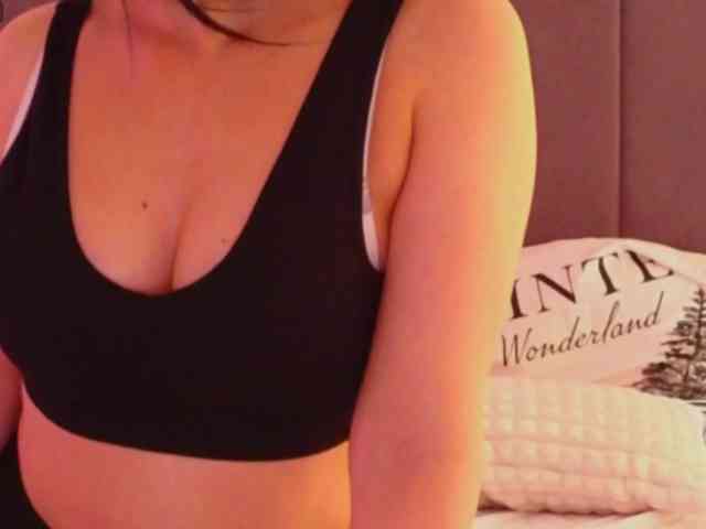 LauraDelight webcam