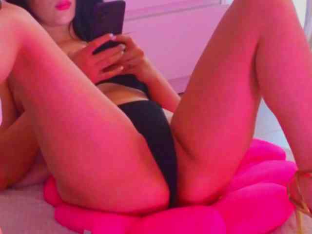 LauraDelight webcam