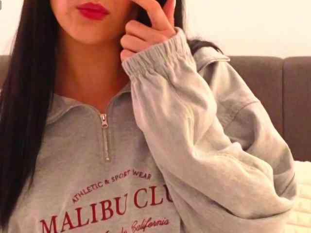 LauraDelight Live Webcam on BongaCams