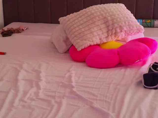 LauraDelight webcam