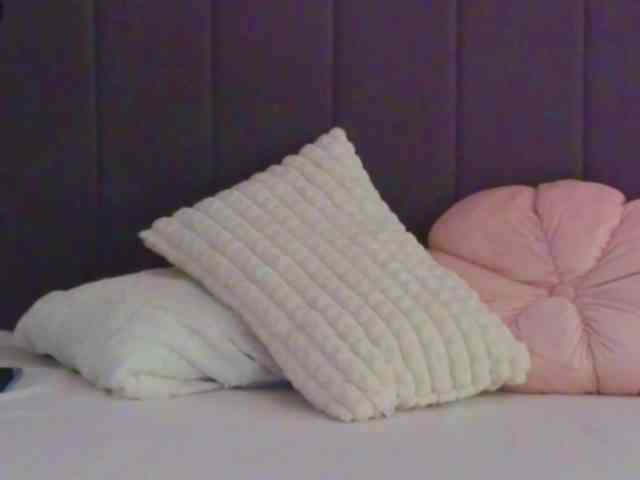 LauraDelight webcam