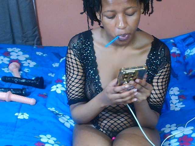 VelvetTits live cam on BongaCams
