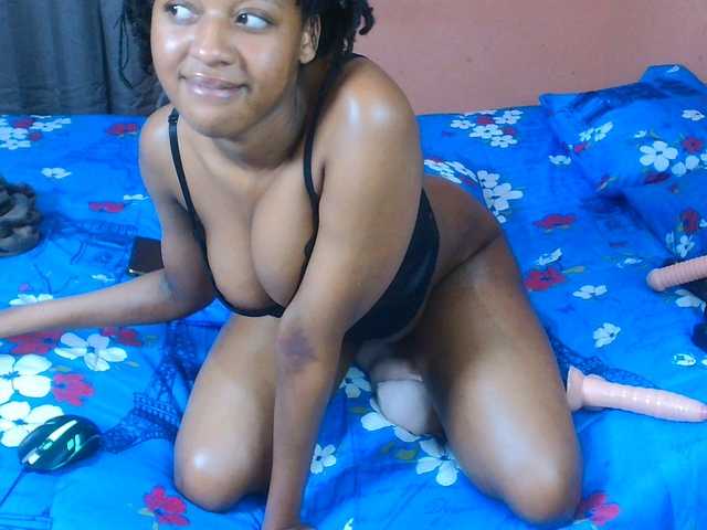 VelvetTits live cam on BongaCams
