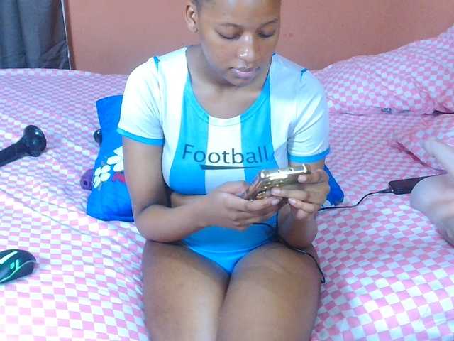 VelvetTits live cam on BongaCams