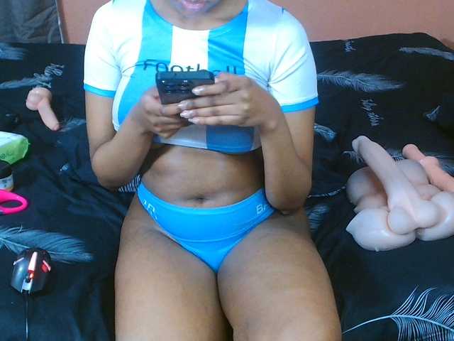 VelvetTits live cam on BongaCams