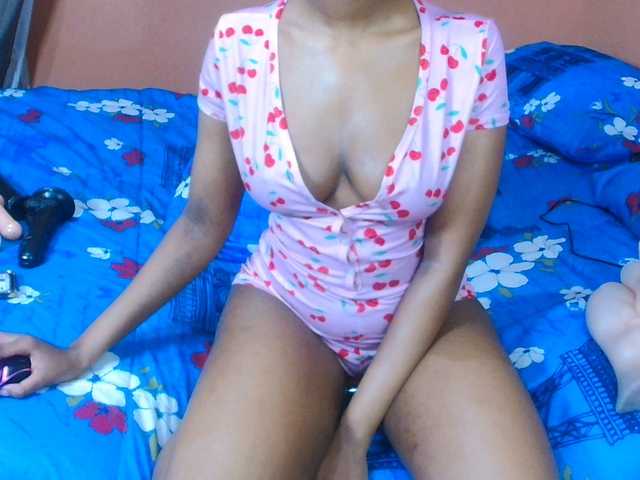 VelvetTits live cam on BongaCams