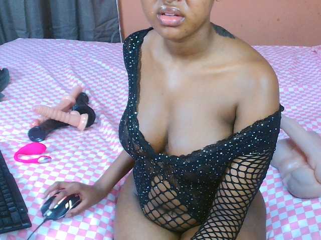 VelvetTits live cam on BongaCams
