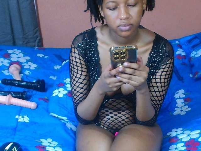 VelvetTits live cam on BongaCams