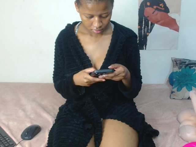 VelvetTits's BongaCams show and profile