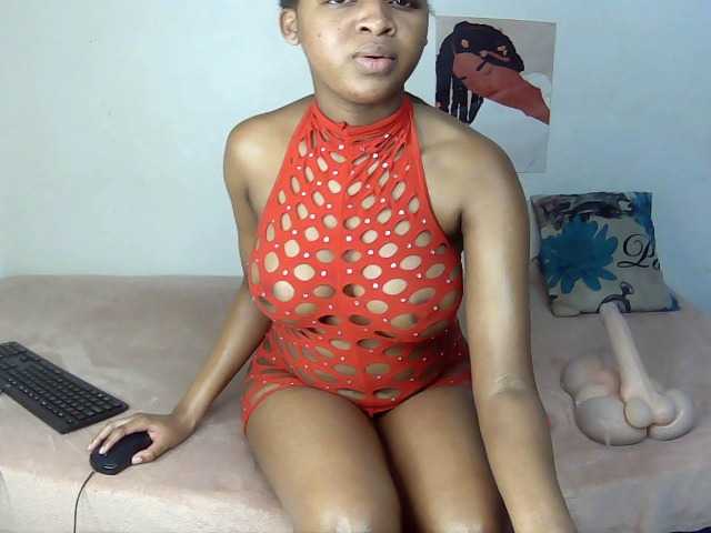 VelvetTits webcam bongacams model stream image