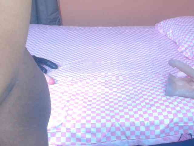 VelvetTits webcam