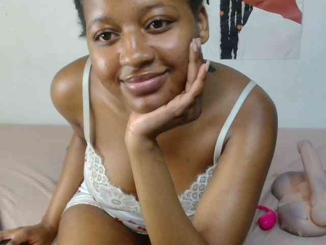 VelvetTits webcam