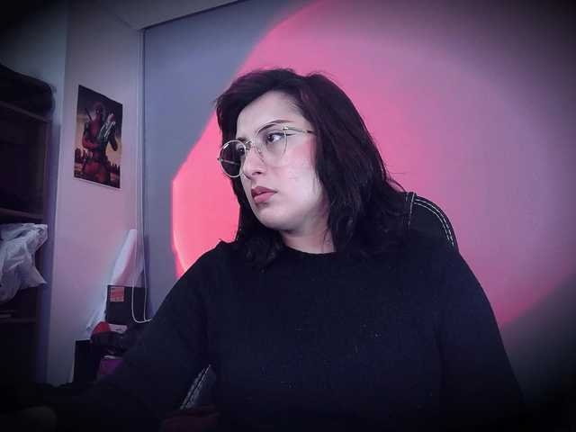 scarlettsen live cam on BongaCams