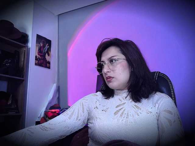 scarlettsen live cam on BongaCams