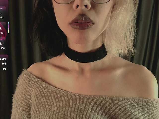 KateMooss's BongaCams show and profile