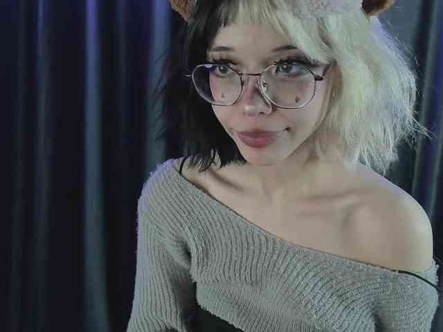 KateMooss Live Webcam on BongaCams