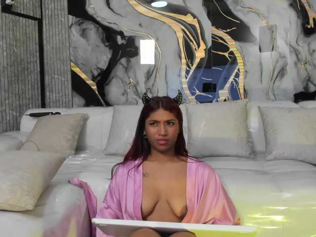 ChloeLombardi live cam on BongaCams
