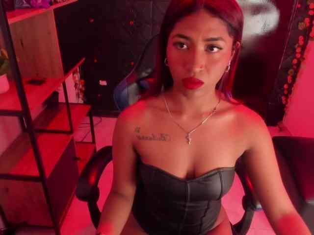 ChloeLombardi webcam