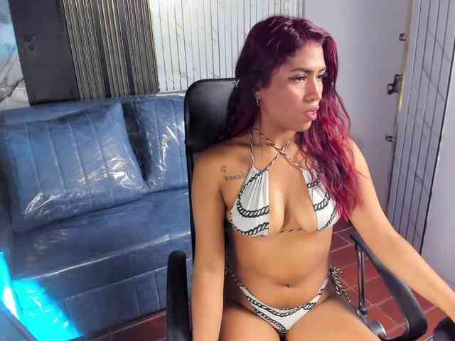 ChloeLombardi webcam