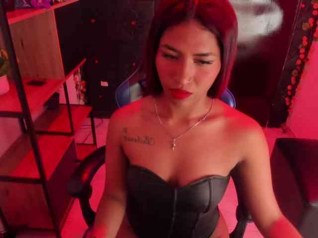 ChloeLombardi webcam