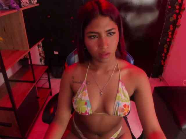 ChloeLombardi webcam