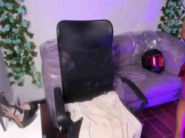 ChloeLombardi webcam