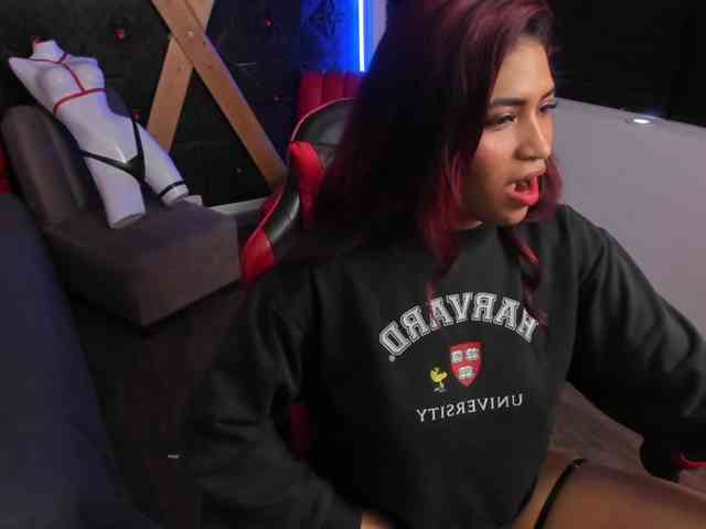 ChloeLombardi webcam