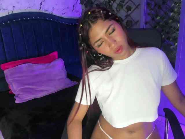 ChloeLombardi webcam