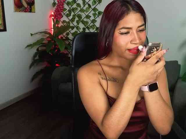 ChloeLombardi webcam