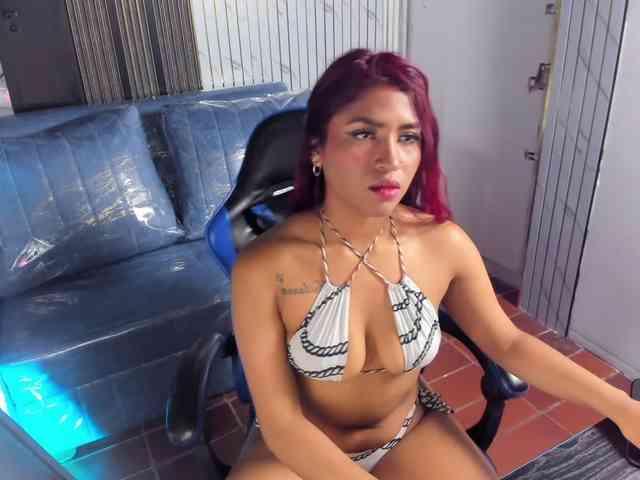 ChloeLombardi webcam