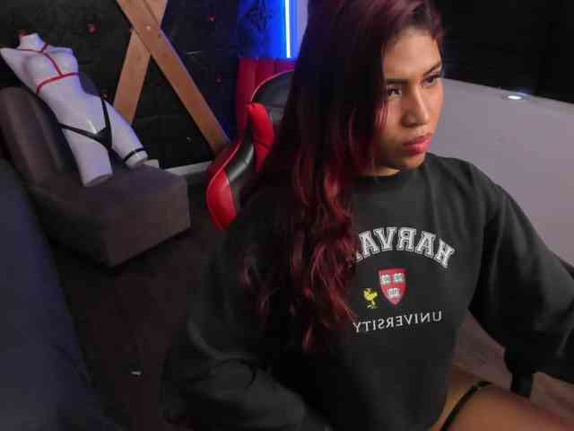 ChloeLombardi webcam