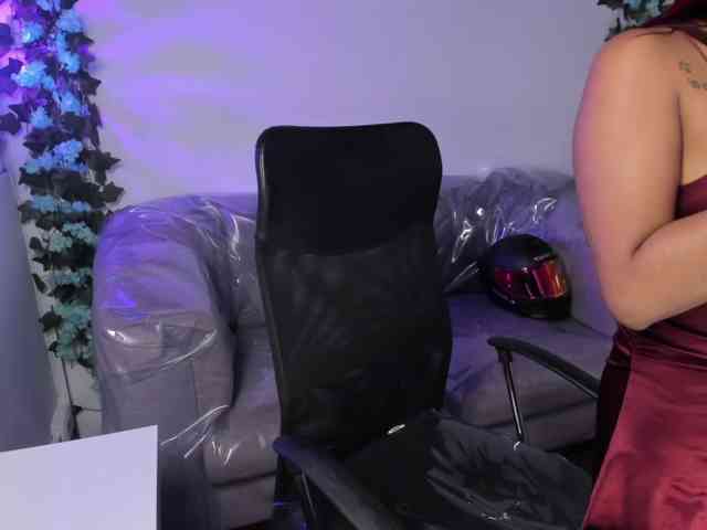 ChloeLombardi webcam